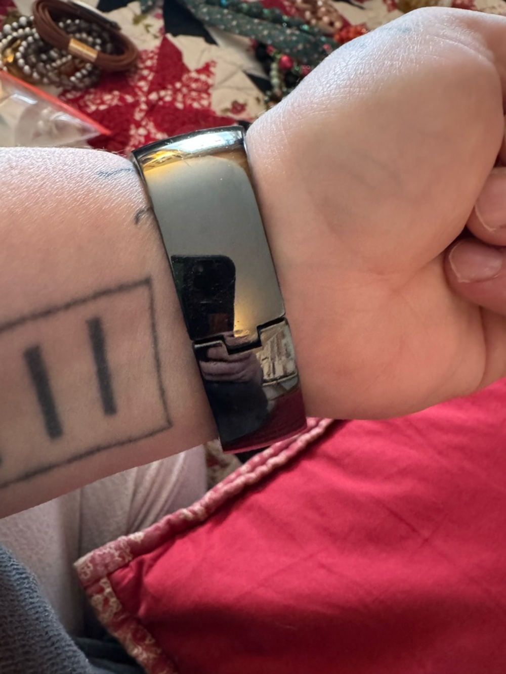 Black Floral Rhinestone Cuff Bracelet - Picture 4 of 5